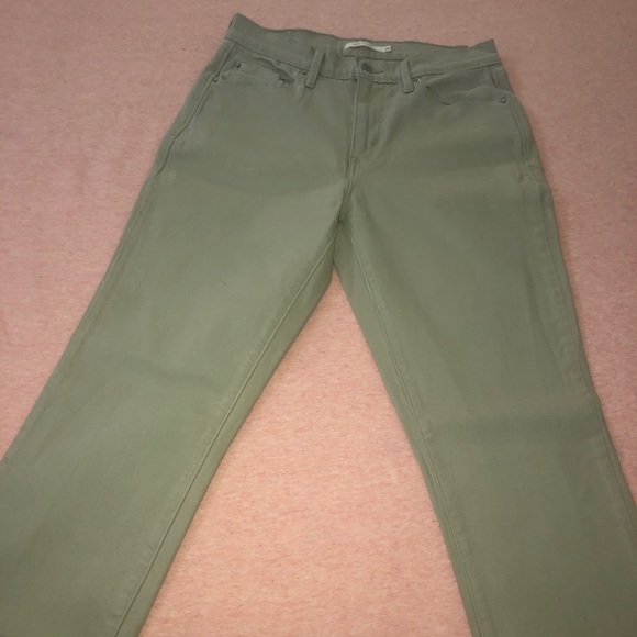 Women’s tan 505 original Levi’s - Picture 4 of 6